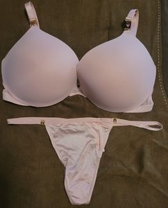 VS- Bra & Panty Set